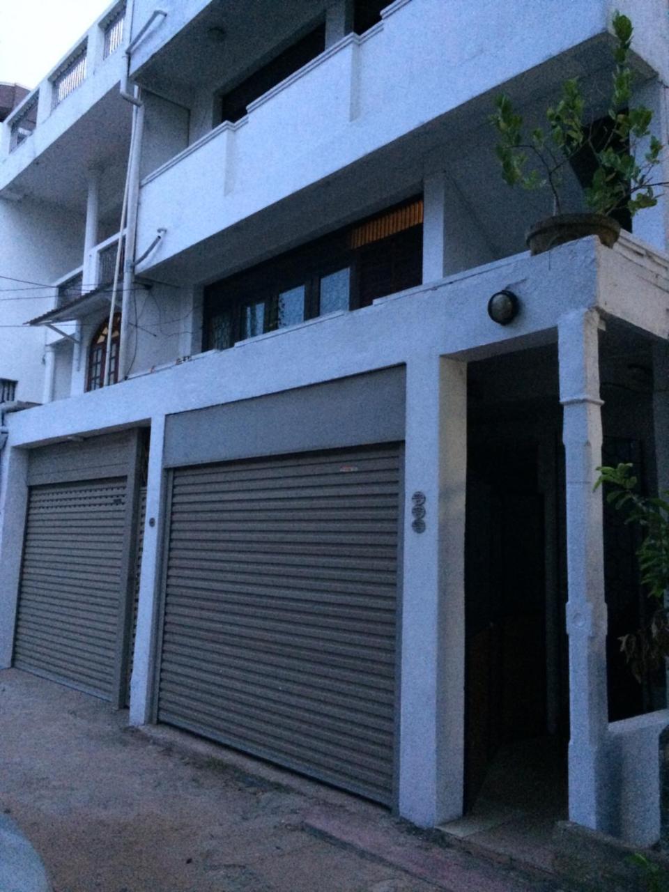 Rr House Hotell Colombo Eksteriør bilde