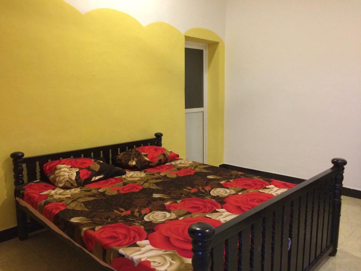 Rr House Hotell Colombo Eksteriør bilde